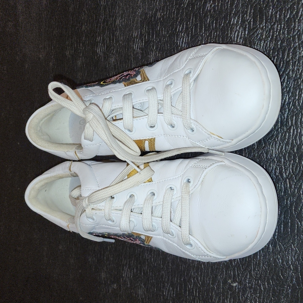 Good condition limited edition Geox womens sneakers size 5